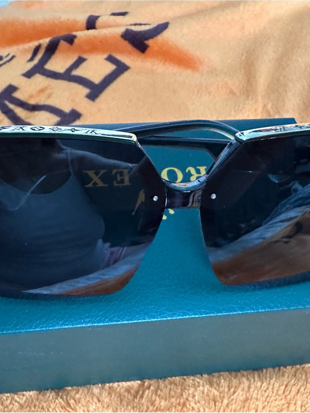 Black Oversized Sunglasses with Gold Accents and Green. Inspired Desing